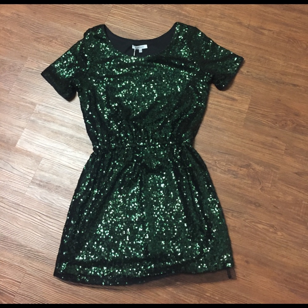 Sequined forest green dress
