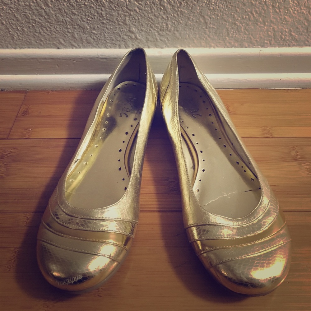 Gold BCBG Paris flats