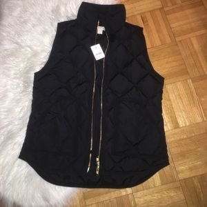 Black Jcrew puffy vest in size small NWT