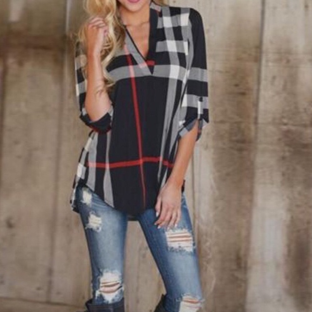 Black plaid v-neck shirt - Picture 1 of 4