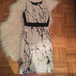 Marble print classy and flattering Bar III dress