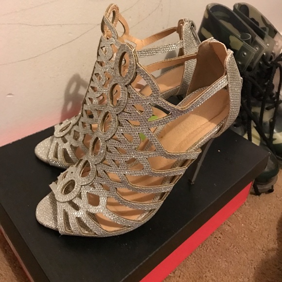 Charlotte Russe sparkly heels - Picture 3 of 3