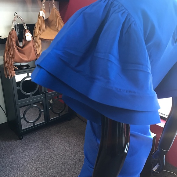 SOLD 🌸Victorian Blue Butterfly Sleeve Dress - Picture 3 of 3