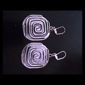⚫️ SOLD ⚫️ Silver Earrings