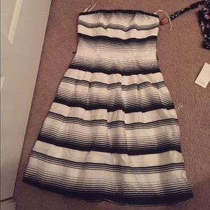 Black and white fitted minidress