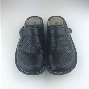 ALEGRIA WOMENS SHOES