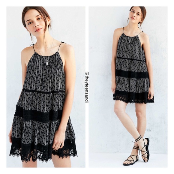Urban Outfitters La Palma Crochet Inset Mini Dress - Picture 4 of 4
