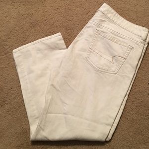 American Eagle Boyfriend "boy fit" cropped jean