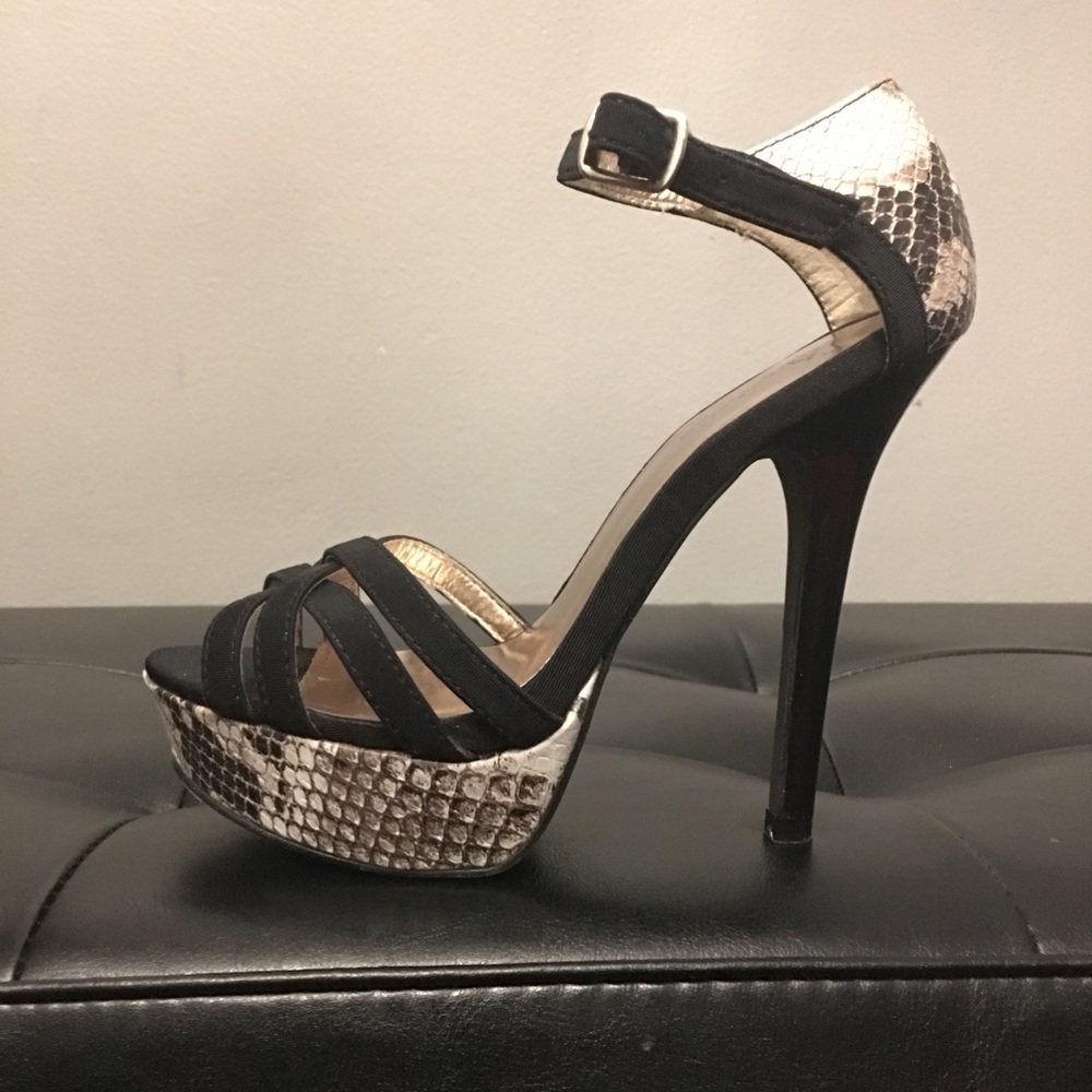 Sandal