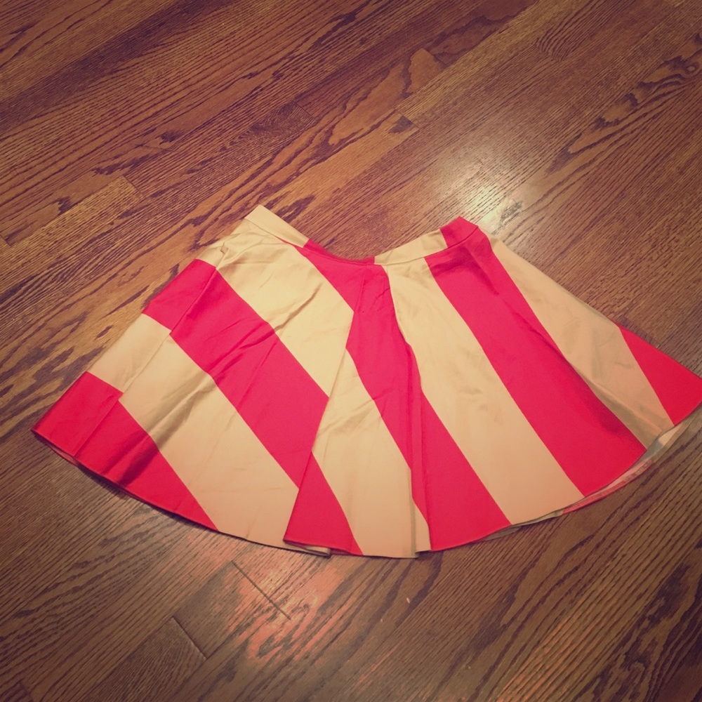 ASOS skater mini skirt size 6 new with tags