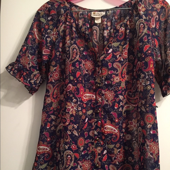 Pretty Rebellious Tops - Pretty Rebellious top size small