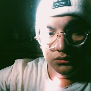 Meet your Posher, Alexis