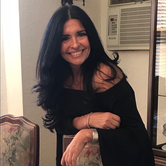 Meet your Posher, Lucia - Picture 3 of 3