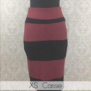 BNWT LulaRoe Cassie Skirt in XS