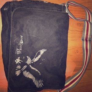 American eagle messenger bag