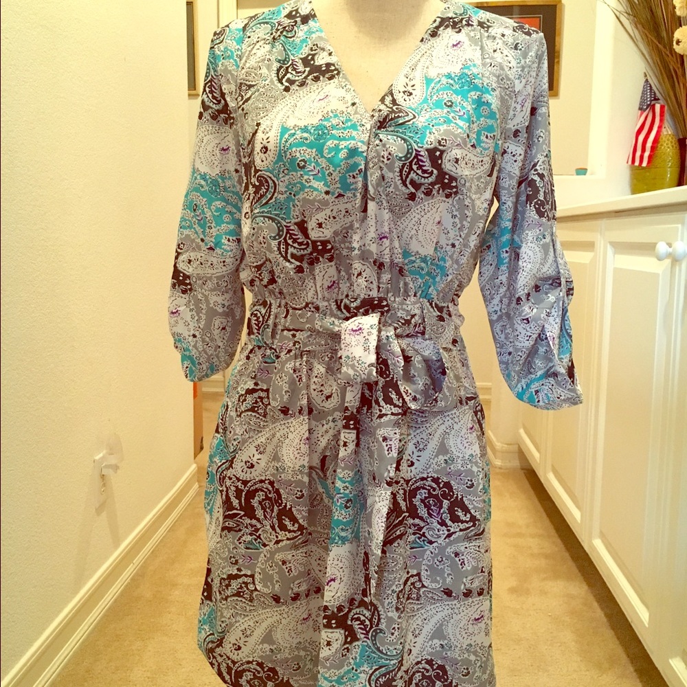 Chic dress.