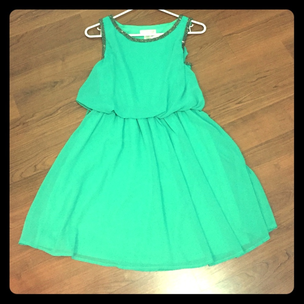 NWT flowy emerald dress with sequins