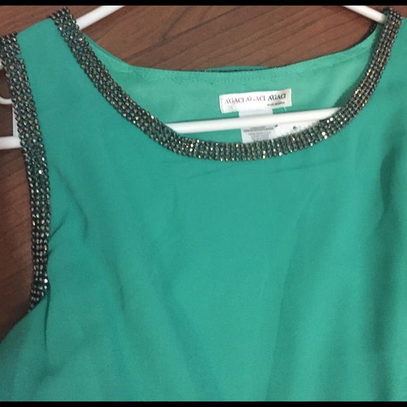 NWT flowy emerald dress with sequins - Picture 2 of 5