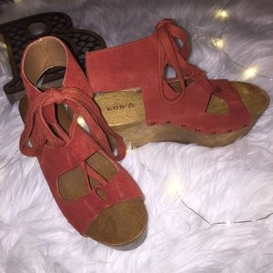 Kelsi Dagger Brooklyn Wanderlust Platform Sandals