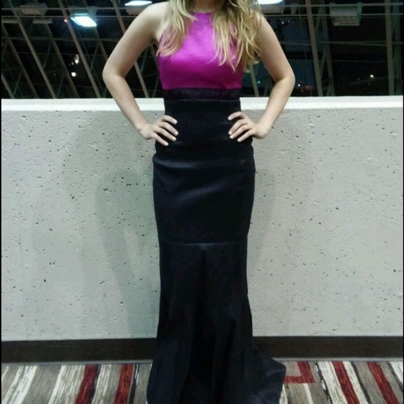 Formal Dress - Picture 3 of 7