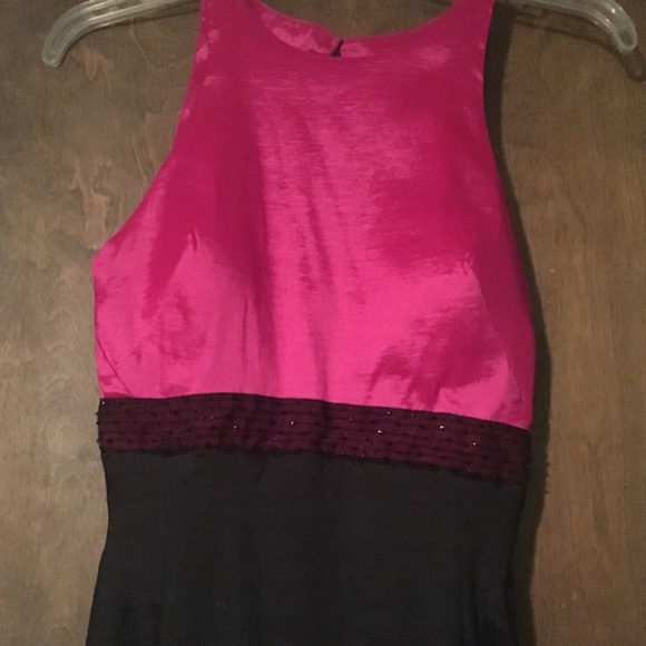 Formal Dress - Picture 4 of 7