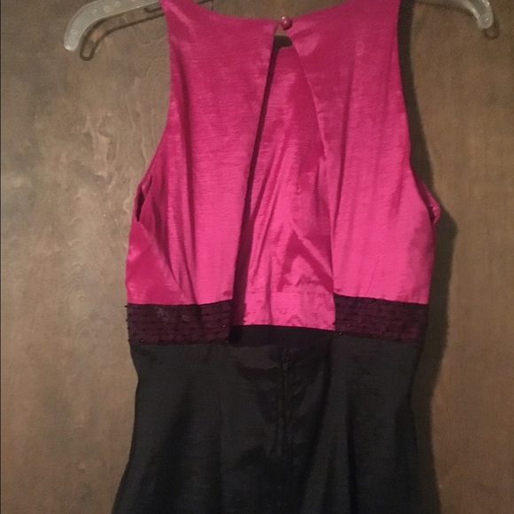 Formal Dress - Picture 6 of 7