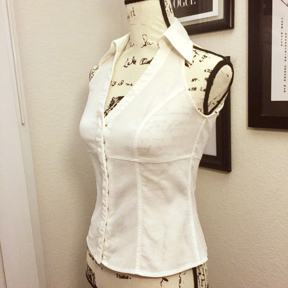 Sleeveless White Collared Top