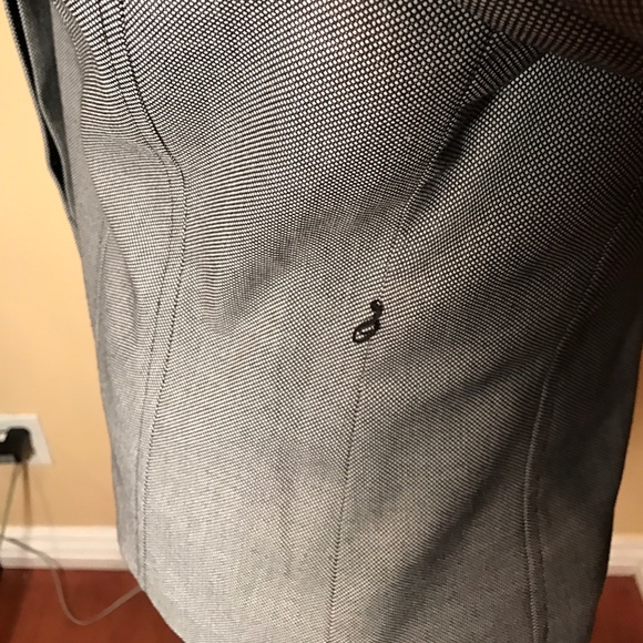 Ann Taylor Blazer Size 10 P - Picture 5 of 7