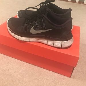 WOMENS NIKE FREE 5.0 BLACK