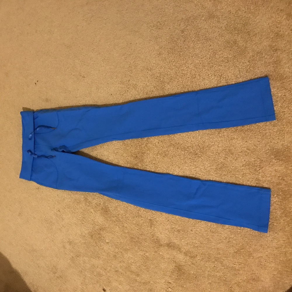 Lululemon yoga pants
