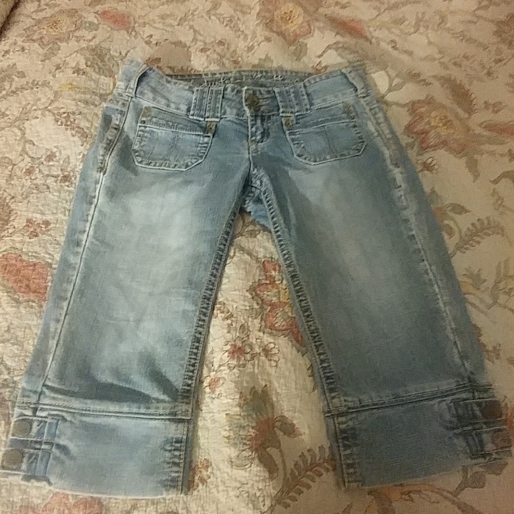 Industrial cotton capris