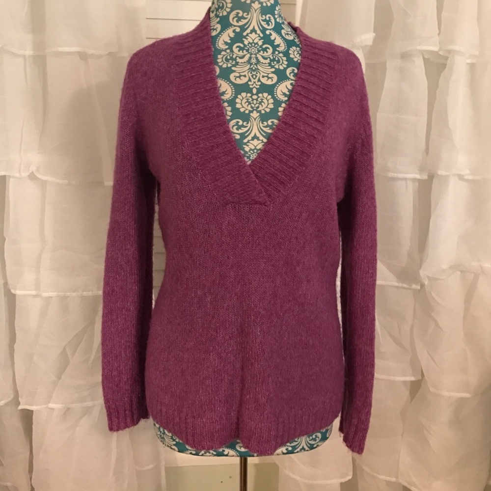 New York & company sweater