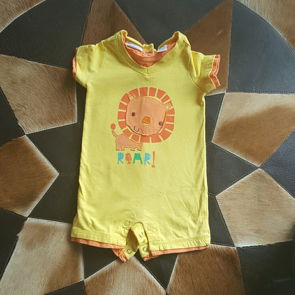 🦁 First Impressions Lion Romper: 3-6 mo