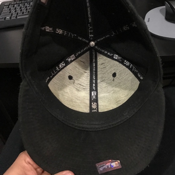 Blue jays hat - Picture 2 of 3