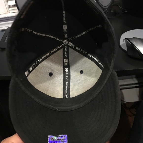 Blue classic yankees hat - Picture 2 of 3