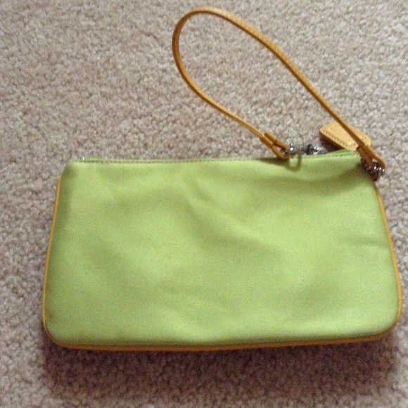 Coach wristlet - Picture 2 of 4