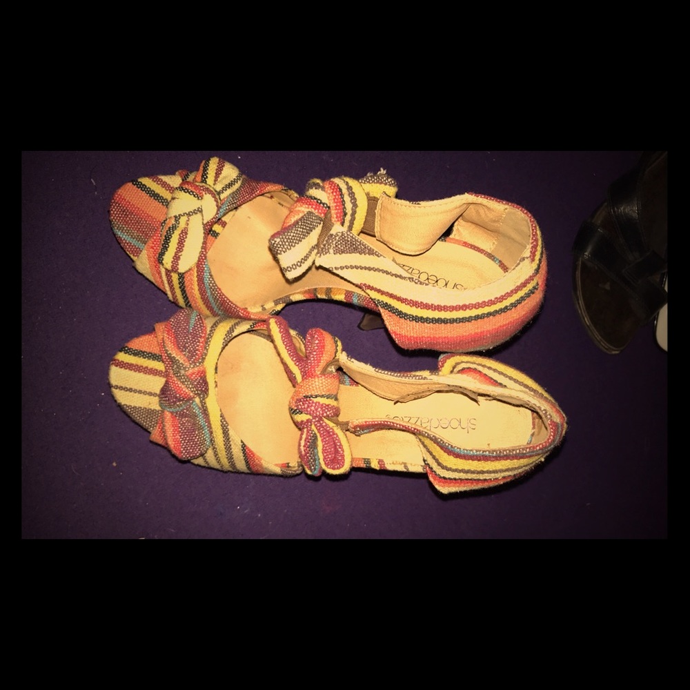 Size 7.5 shoe dazzle 👠 heels!