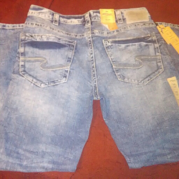 Jeans - Picture 1 of 3