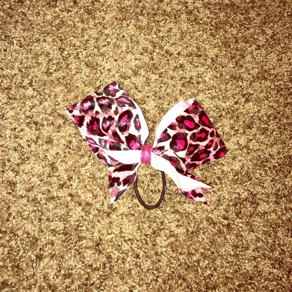 PINK CHEETAH PRINT CHEER BOW