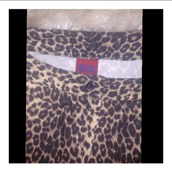 High Waist Stretch Cheetah leopard hot pant shorts - Picture 3 of 3
