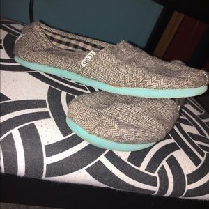 Toms Slip Ons