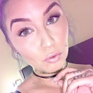 Meet your Posher, Deanna