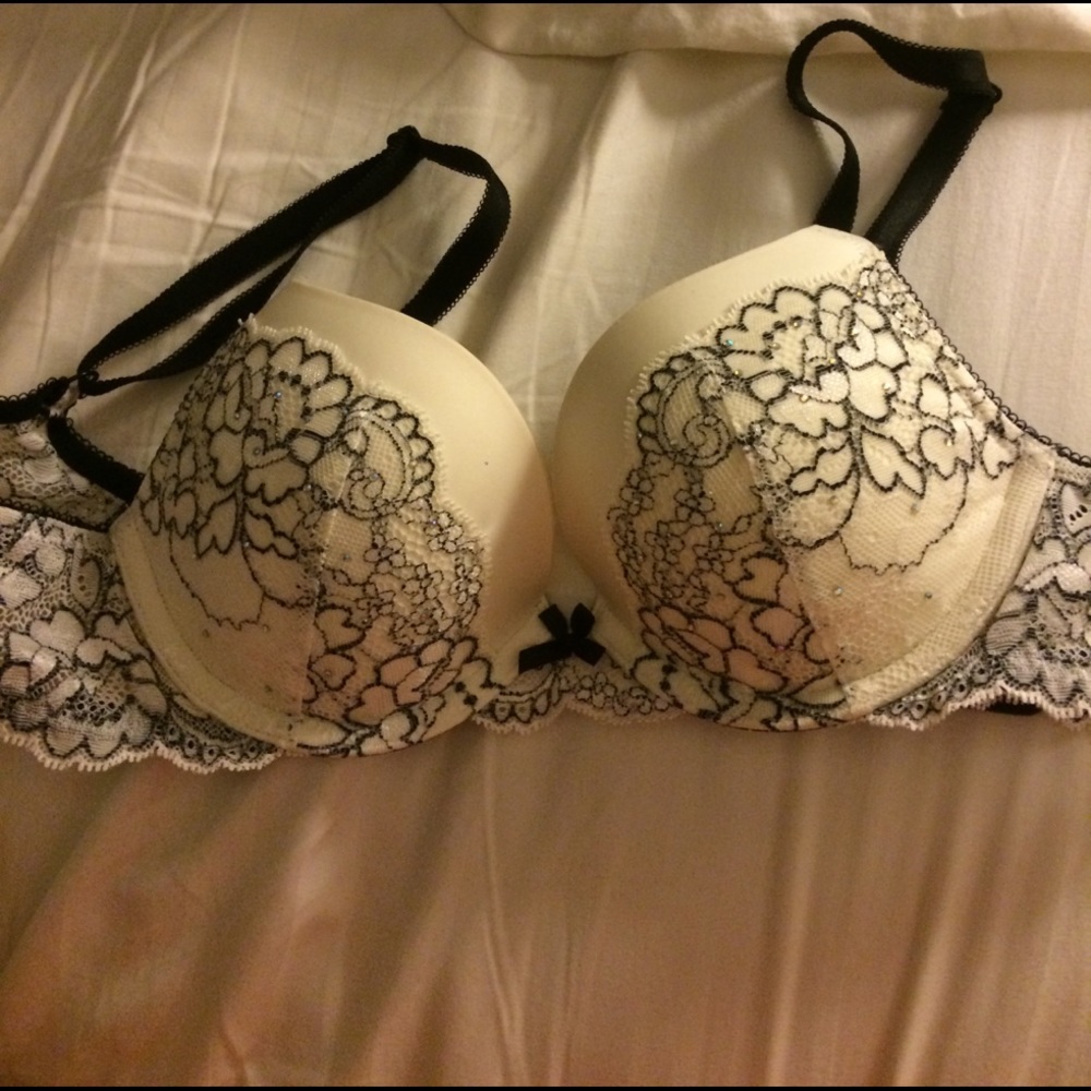Victoria's Secret Dream Angels push up bra