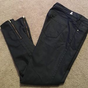 H&M black waxed denim ankle skinny with zippers