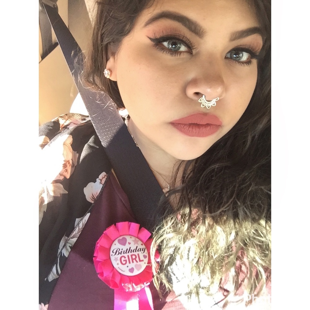 ✨Meet your posher✨