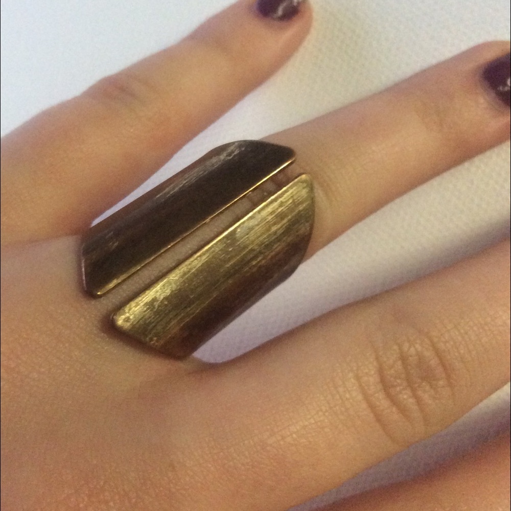 Rings - Picture 4 of 4