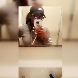 Meet your Posher, Anise