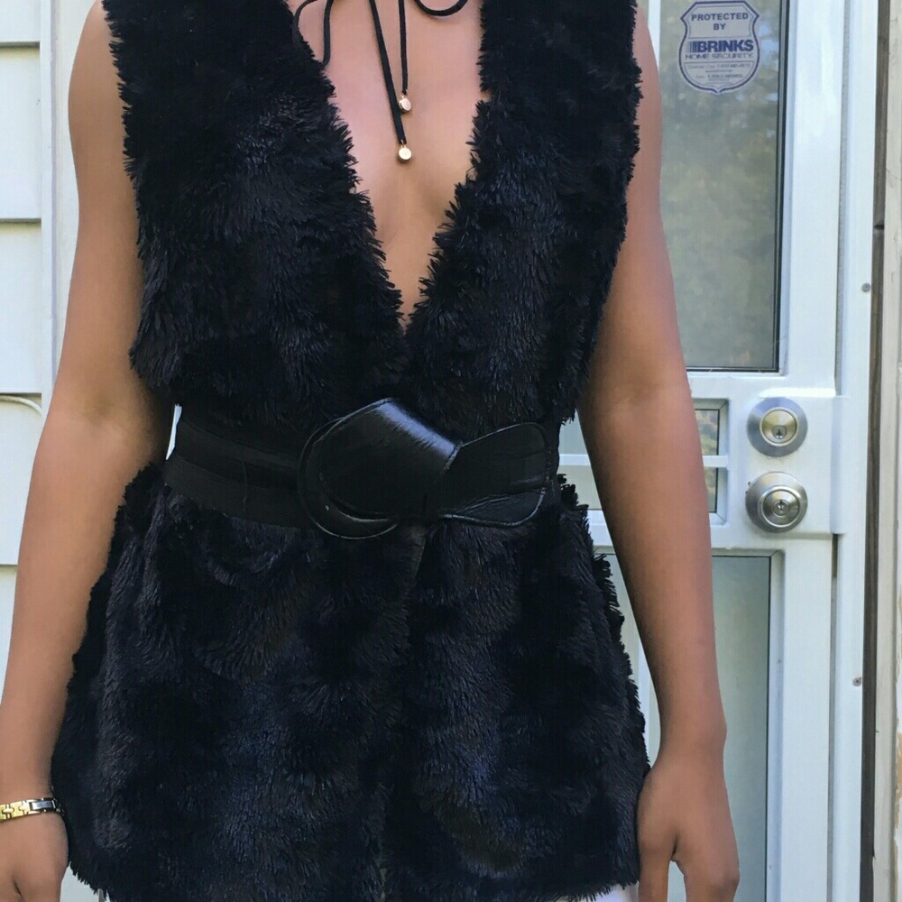 Faux fur vest !!