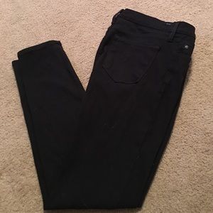 KanCan black skinny jean.  Like New condition.