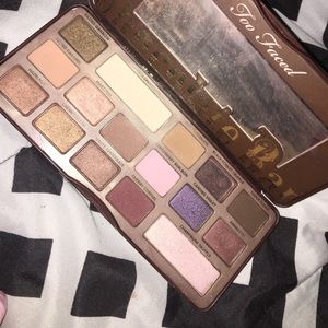 Too Faced Chocolate Bar